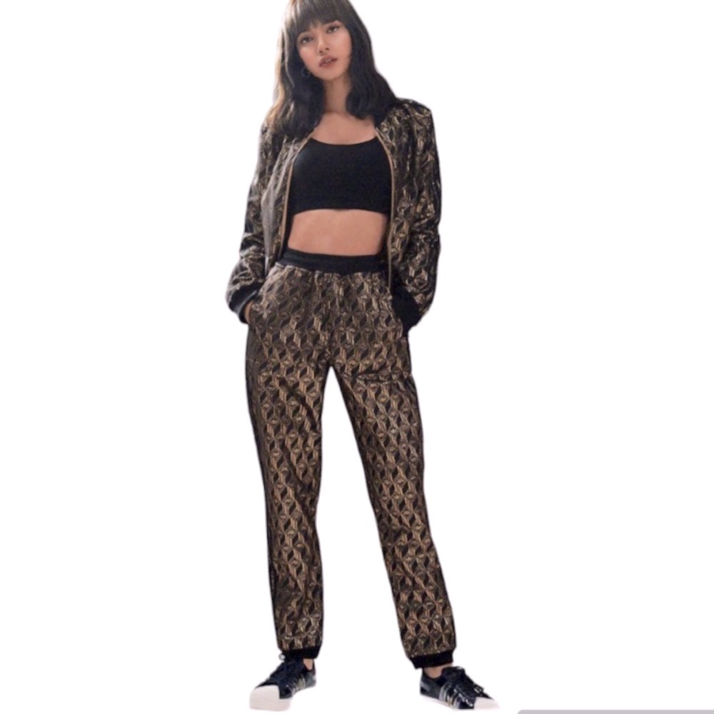 Adidas Premium Standout reversible Track Pants Black Gold limited Edition XS